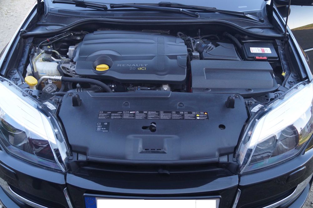 Renault Laguna III Bose Edition 4Control skóra 2,0 diesel 170km