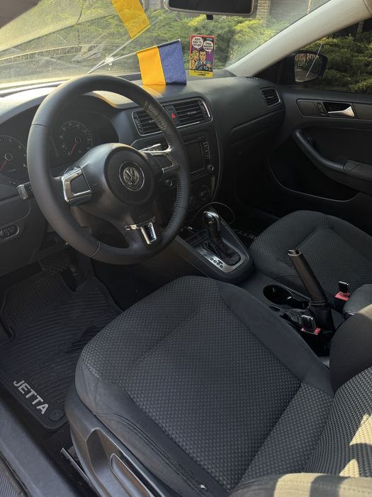 Volkswagen Jetta 2011 2.0