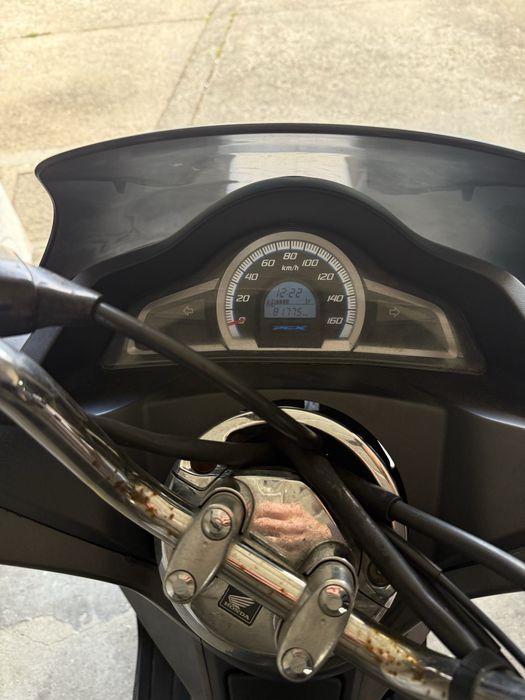Vendo pcx 2014 com algumas marcas de uso