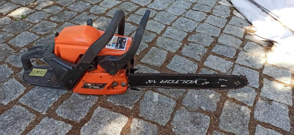 Motosserra Voltor a gasolina