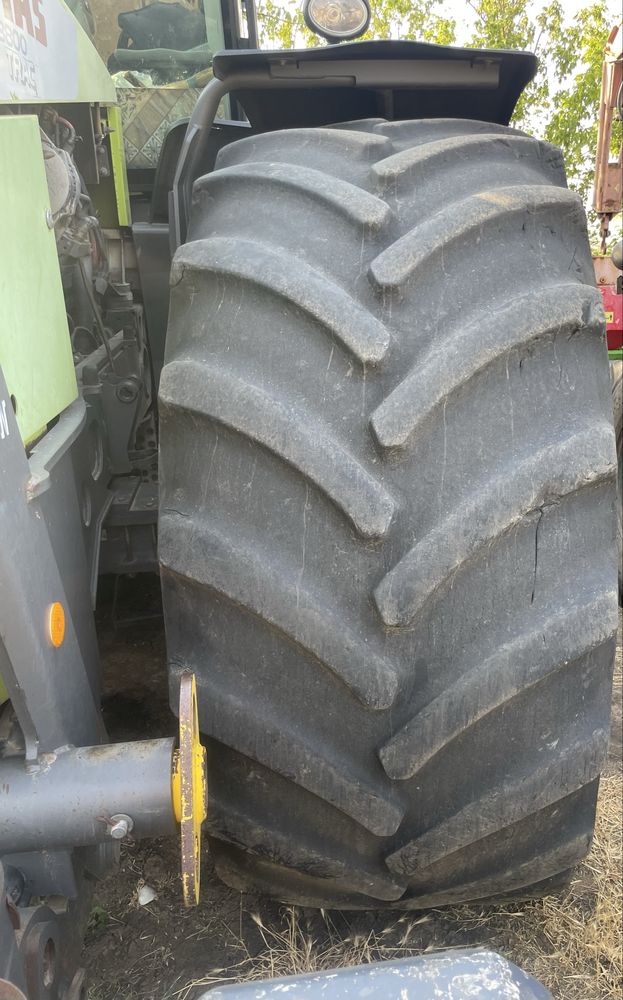 Трактор CLAAS Xerion 3800 Trac