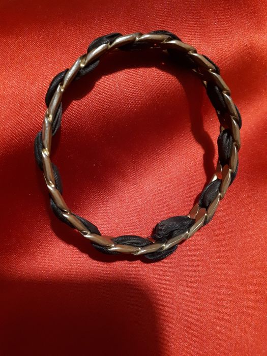 Bransoletka w kolorze srebrno czarnym - stan bardzo dobry