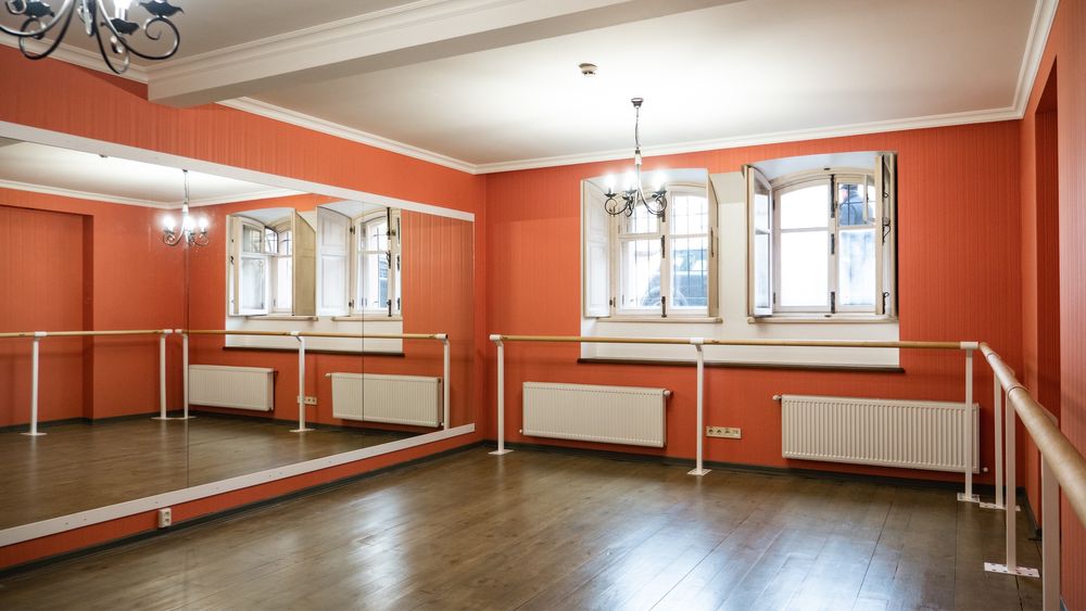 Аренда танцевального зала, почасово (спрот, йога, танцы)