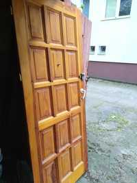 Drzwi   drewniane