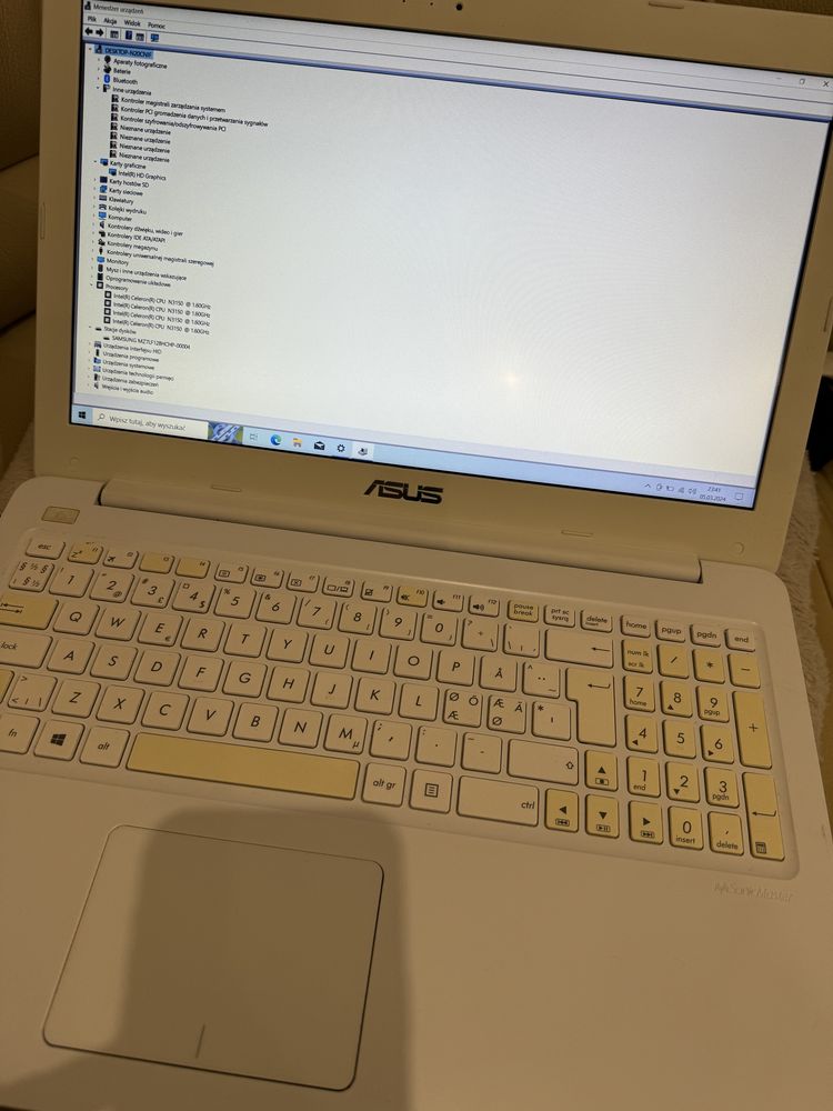 Laptop 15,6" ASUS E502S/biały/4GB/128SSD/W10/ideał
