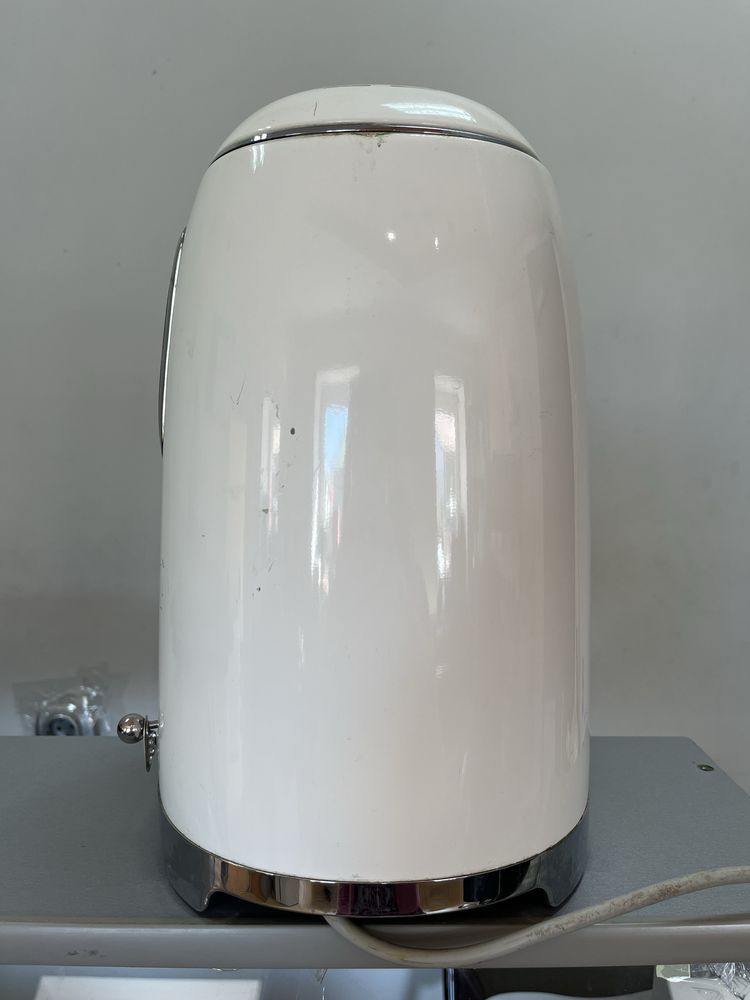 Крапельна кавоварка SMEG DCF01WHE