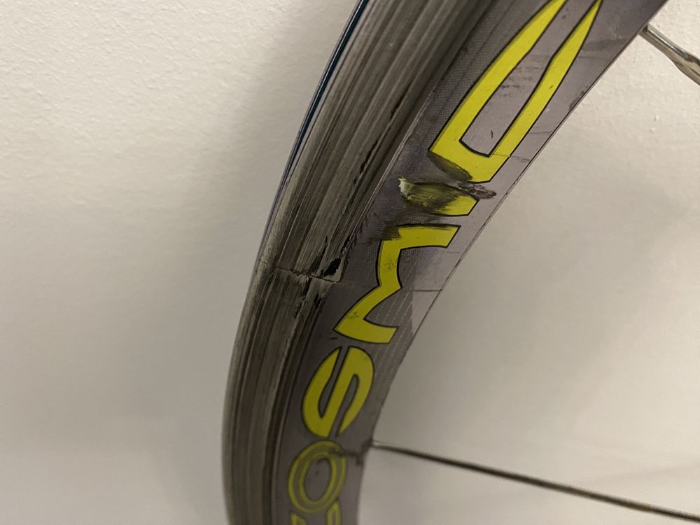 Koło przednie Mavic Cosmic 28 cali / 700c opona aluminium stożek