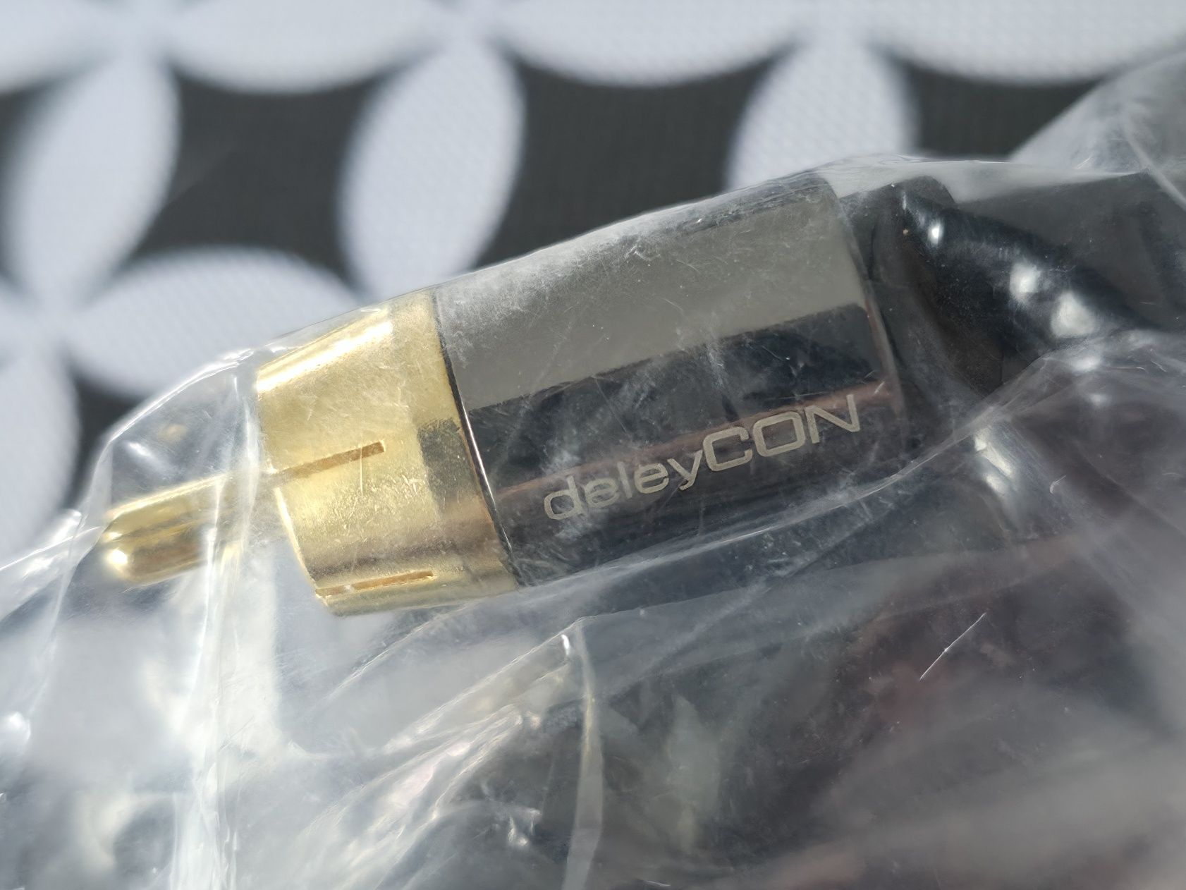 deleyCON Cinch RCA Kabel Y Cyfrowy Pozłacane Złącza RCA na 2x RCA