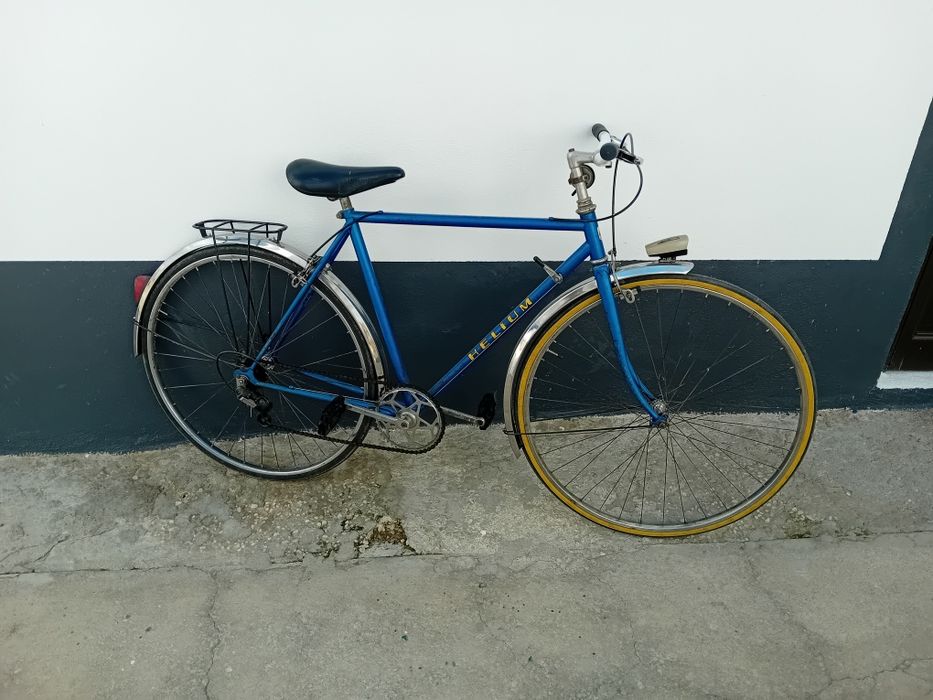 Bicicleta de turismo bom estado