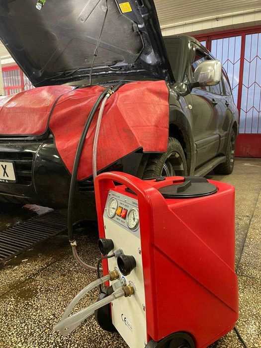 Промивка радіатора пічки стендом та системи охолодження ДВС