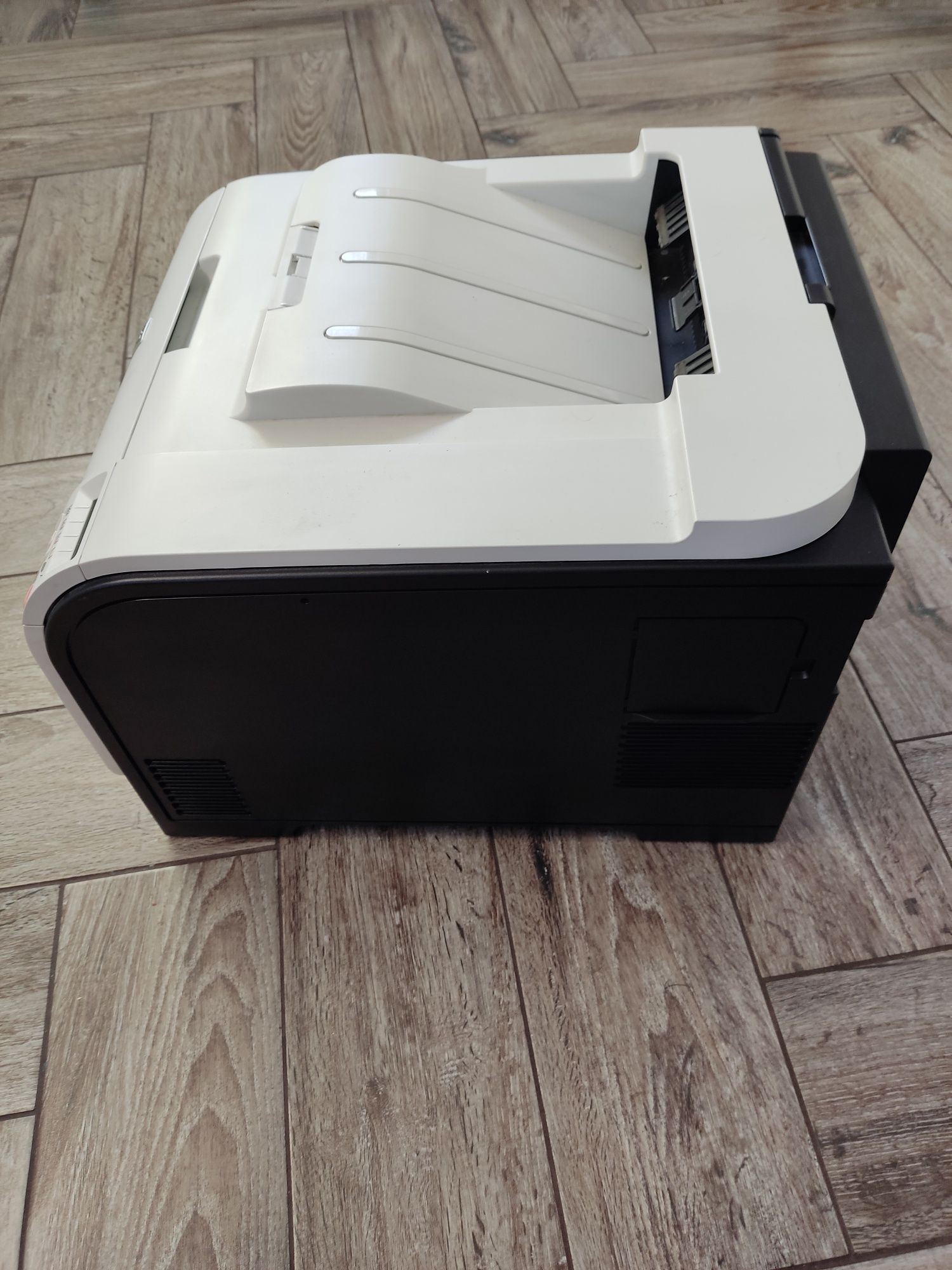 Drukarka HP LaserJet Pro 400 color M451dn.