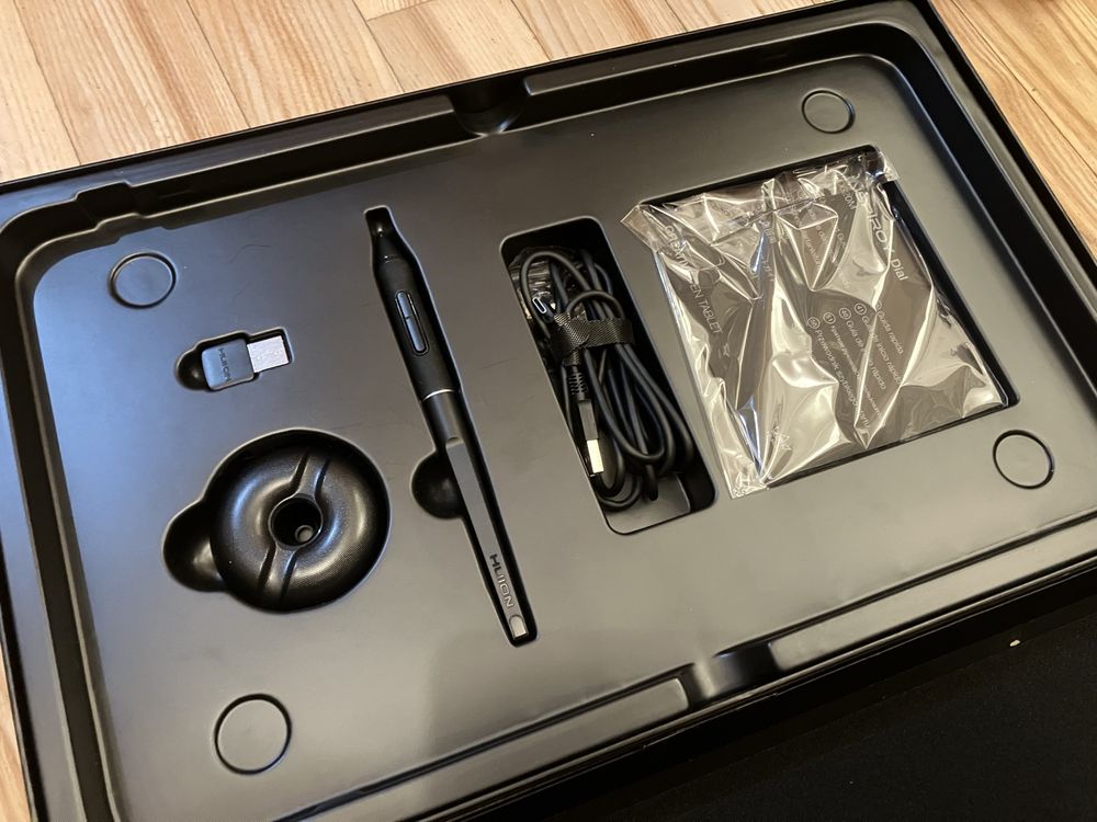 Tablet graficzny Huion Inspiroy Dial Q620M