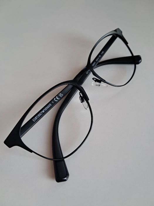 Oprawki męskie korekcyjne marki Emporio Armani