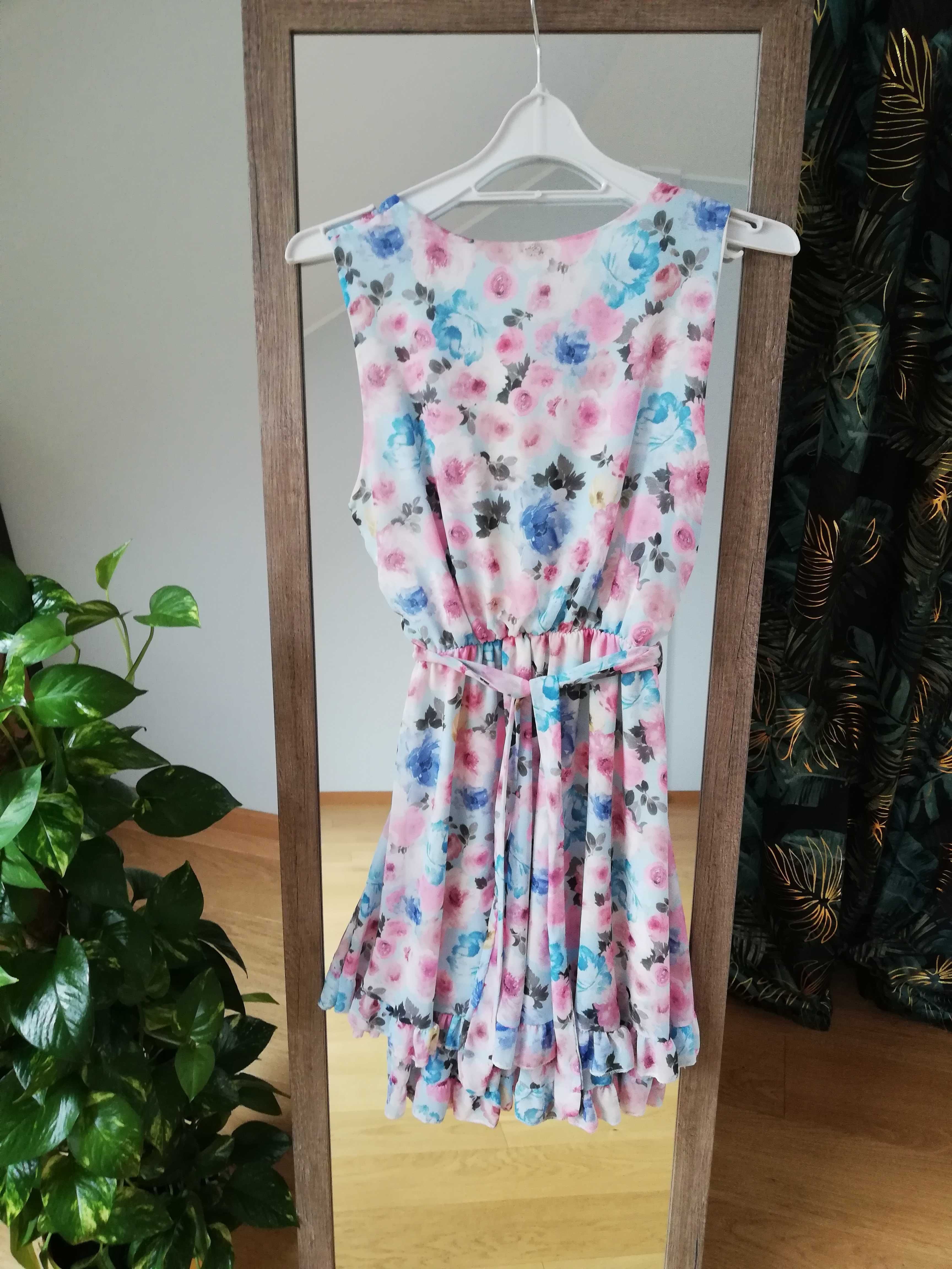 Sukienka w kwiaty letnia krótka na ramionach wiązana pastelowa rom M/L
