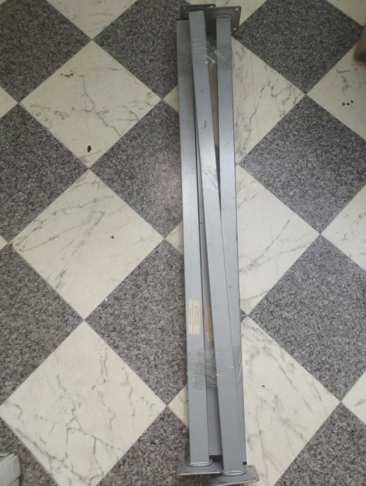 Продам б\у подставку для мебели