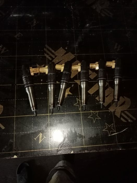 Толкателі штовхачі на Даф хф 105 xf Daf.