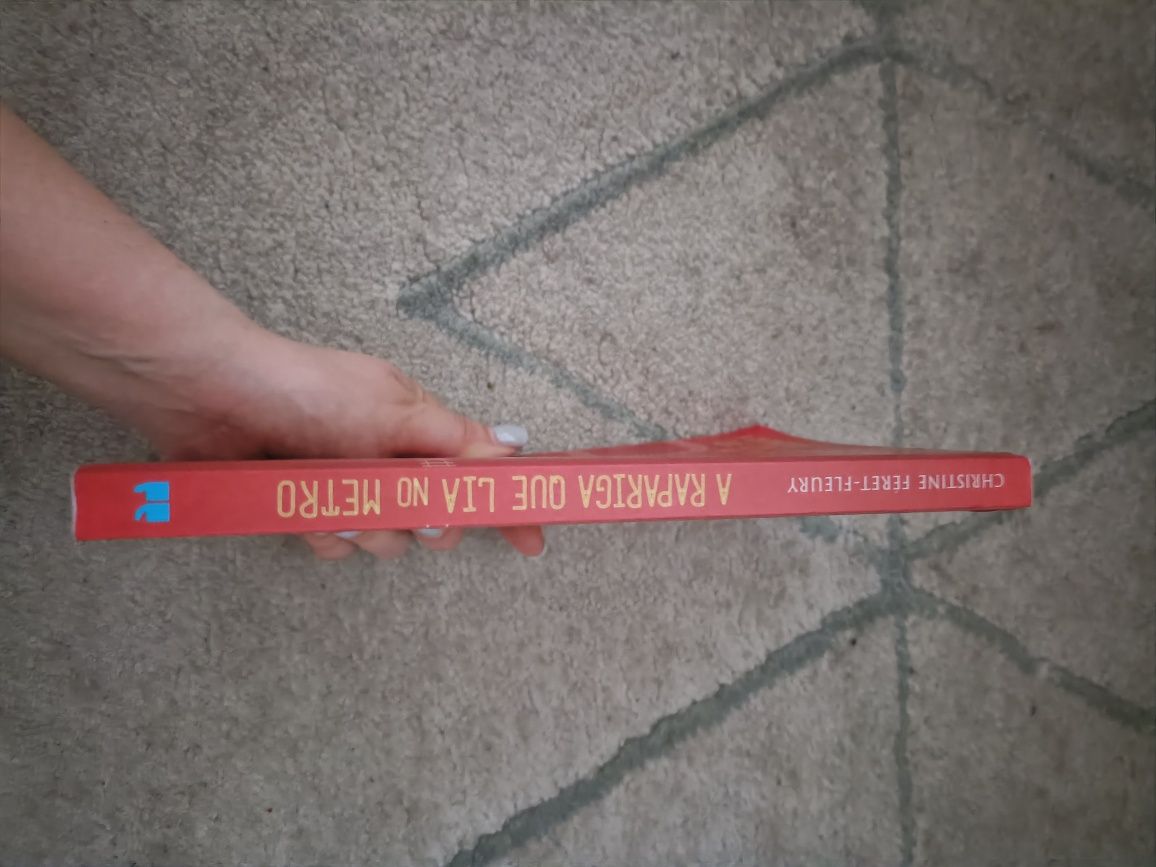 Livro A Rapariga que lia no metro