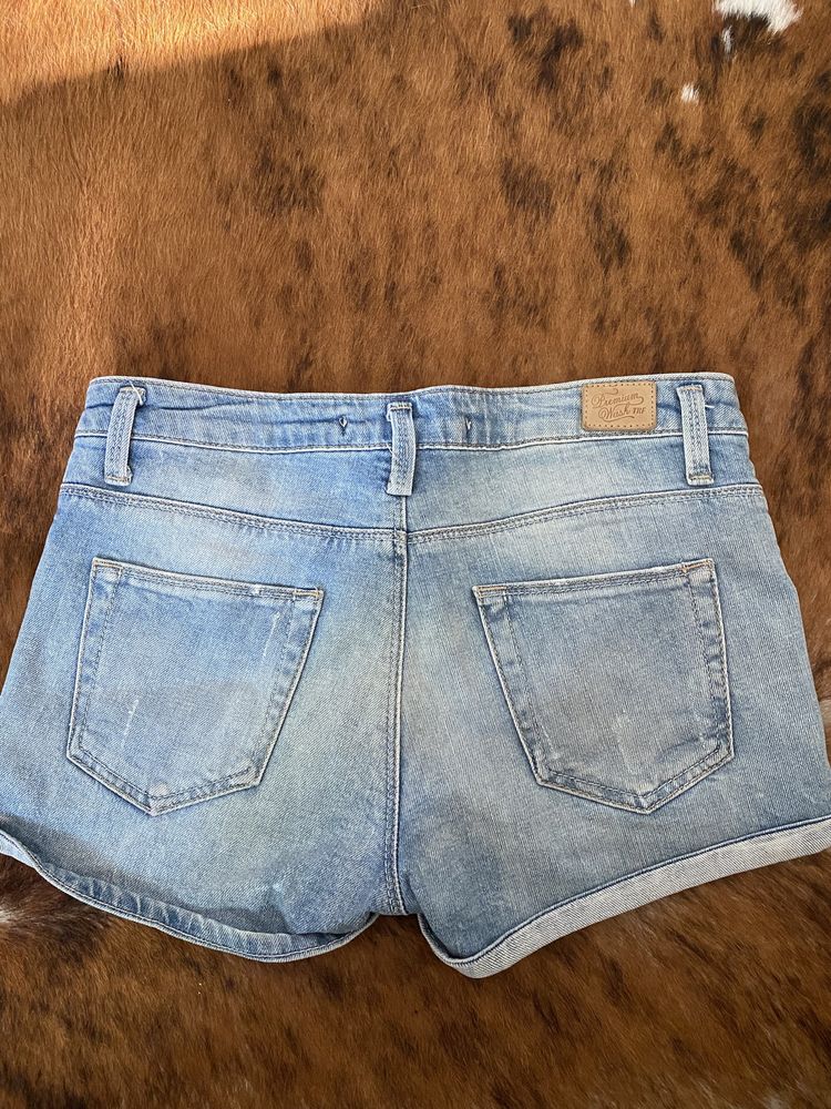 Shorts da Zara TRF em bom estado