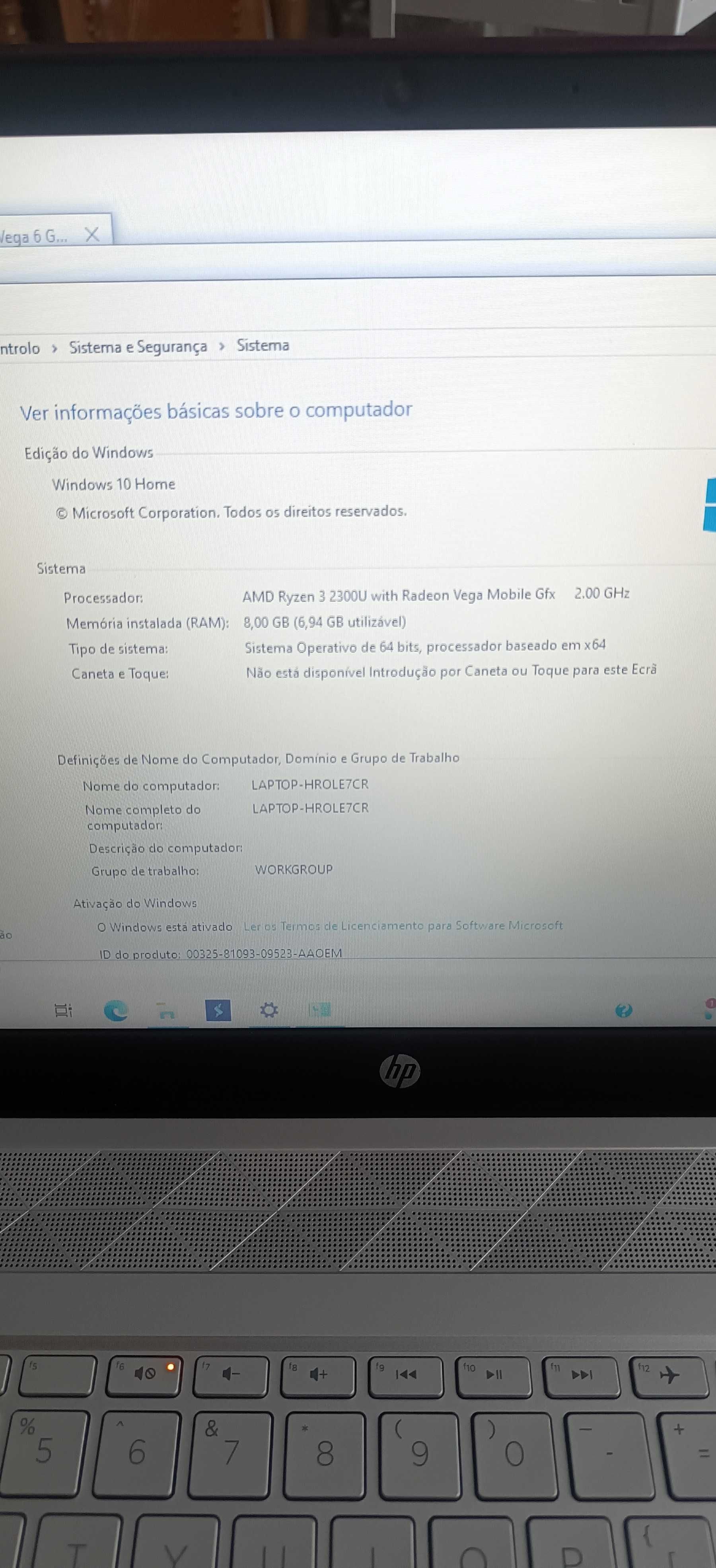 HP Pavilion Ryzen 3 2300U, 8GB Ram, GPU Vega 6
