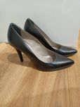Buty czarne że skóry bardzo wygodn  roz38