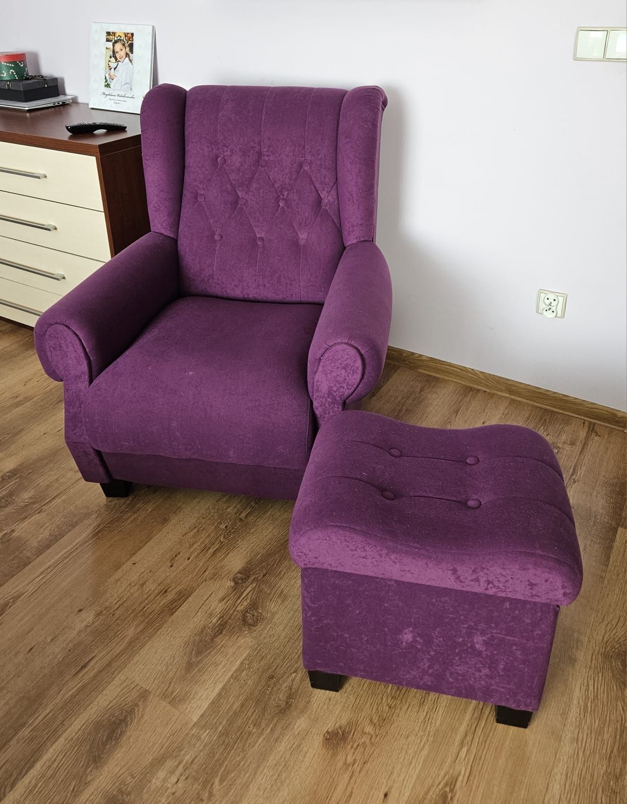 Meble sypialniane w bardzo dobrym stanie