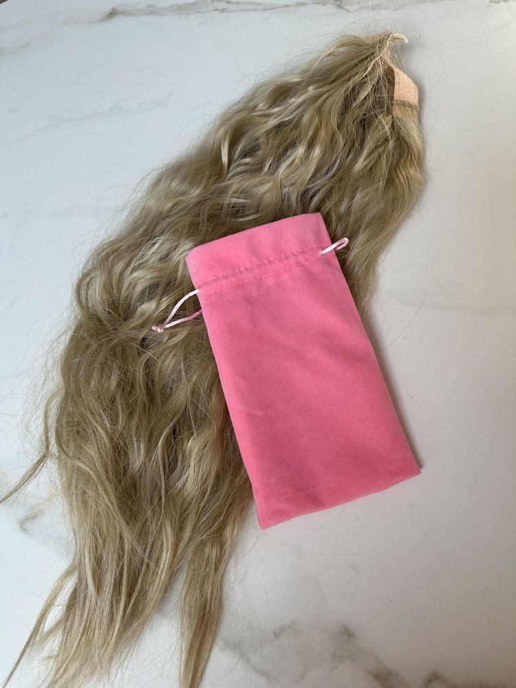 Kucyk kitka włosy sztuczne syntetyczne ciemny blond fale 55 cm