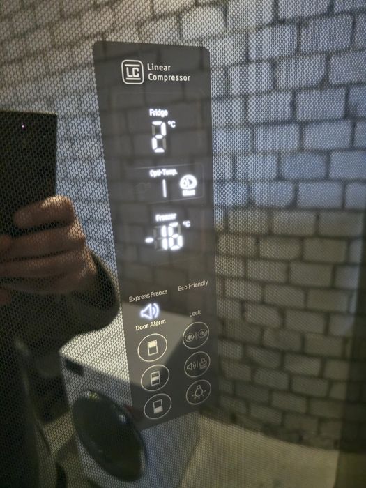 Холодильник LG GBB930LQZT скляний фасад