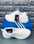 Кросівки Adidas жіночі,є розміри в наявності з 35 по 41