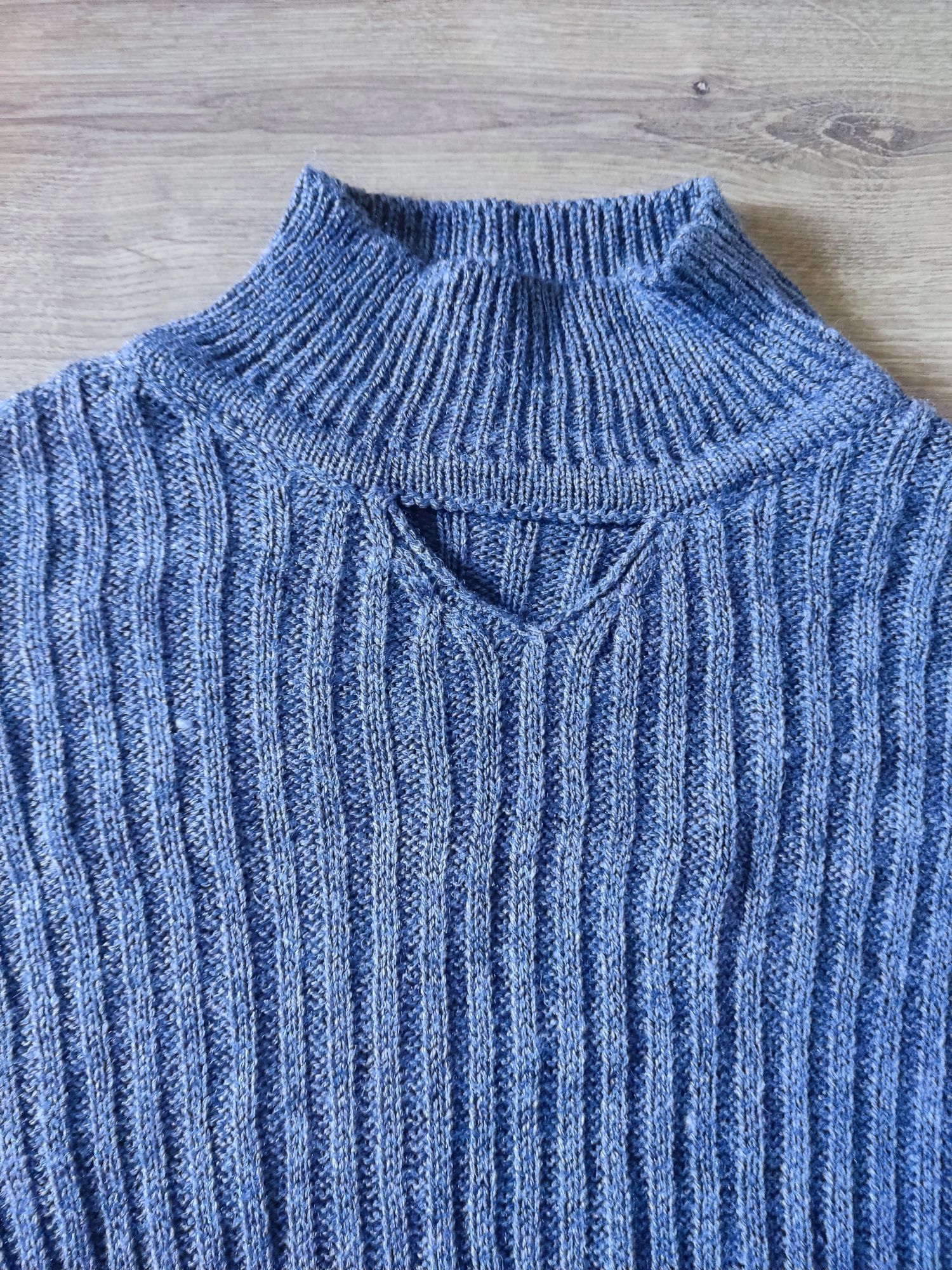 Sweter damski dzianinowy golf półgolf z wycięciem pod szyją