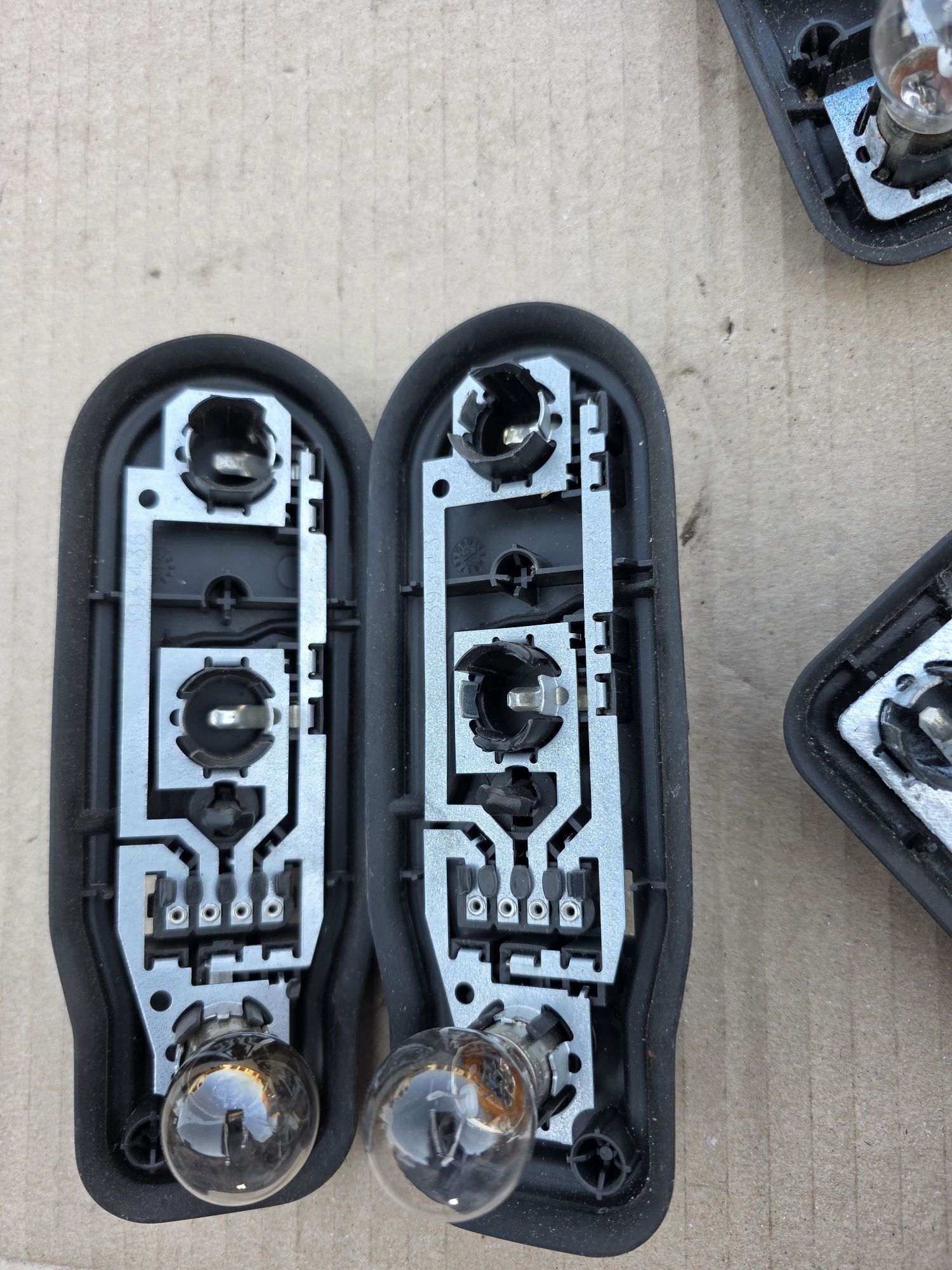 Wkład lampy tylnej BMW E39 kombi touring żarówki