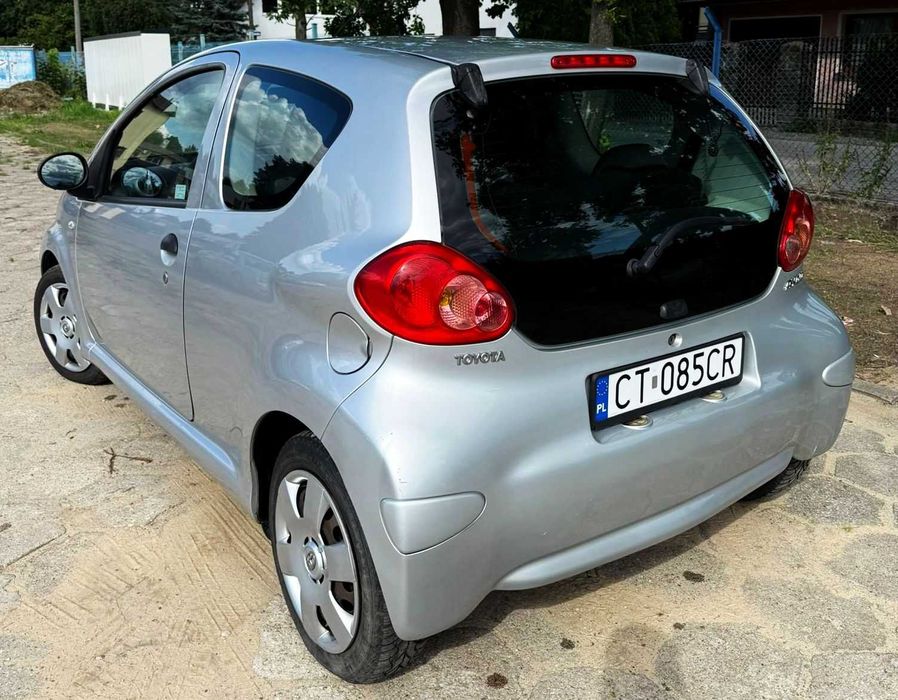 Aygo 2006 1.0 benzyna łańcuch rozrządu bez rdzy zadbana SALON POLSKA