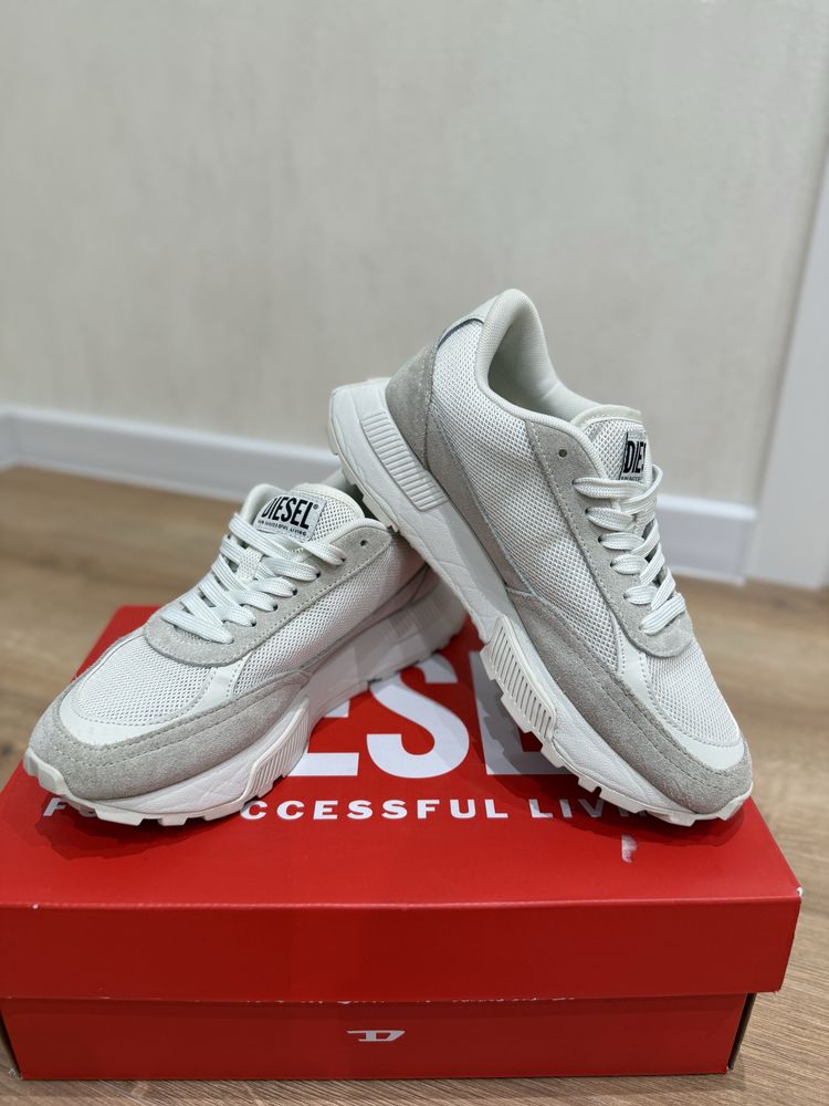Продам кросівки Diesel 36 розмір
