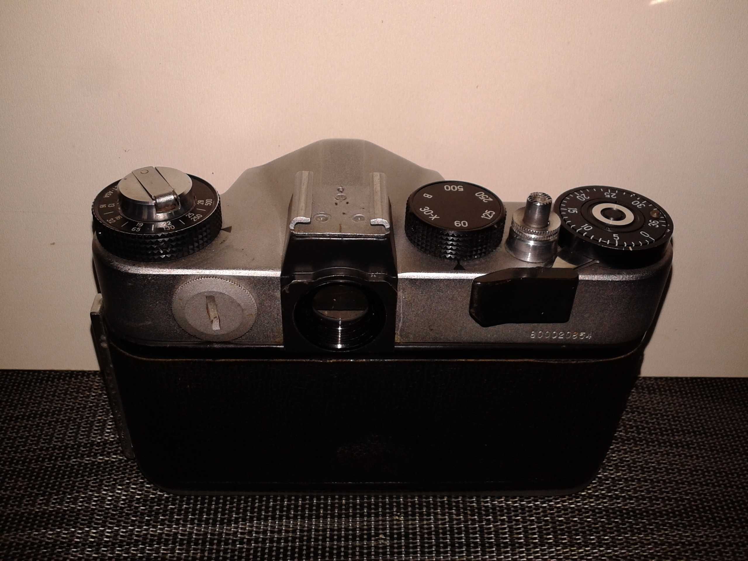 Плёночный фотоаппарат Zenit TTL без объектива (Body) + кожаный чехол
