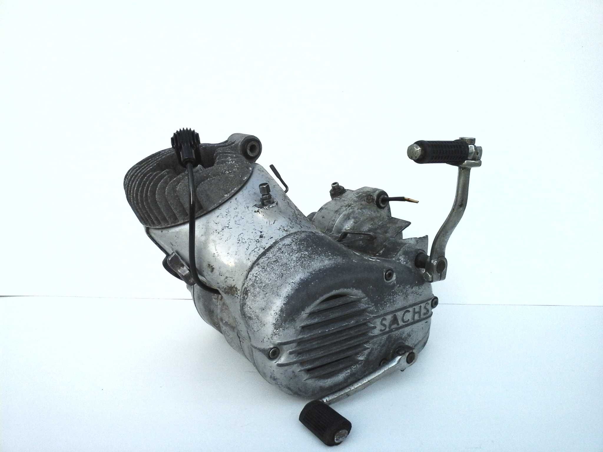 Motor SACHS 4 velocidades em estado razoavel