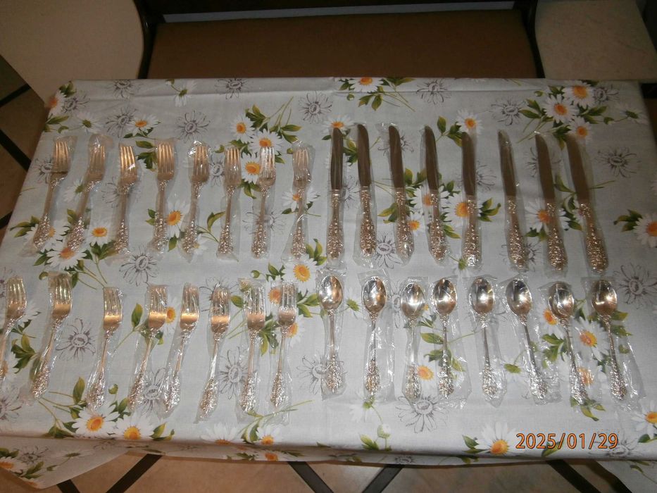 Zestaw sztućców 32 elementy stal posrebrzana / platerowana NOWY