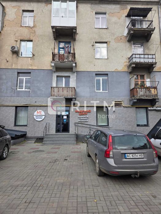 Продам кімнату в гуртожитку на Воз'єднанні!