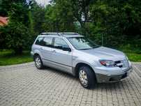 Mitsubishi Outlander I  2.0b+gaz 4x4