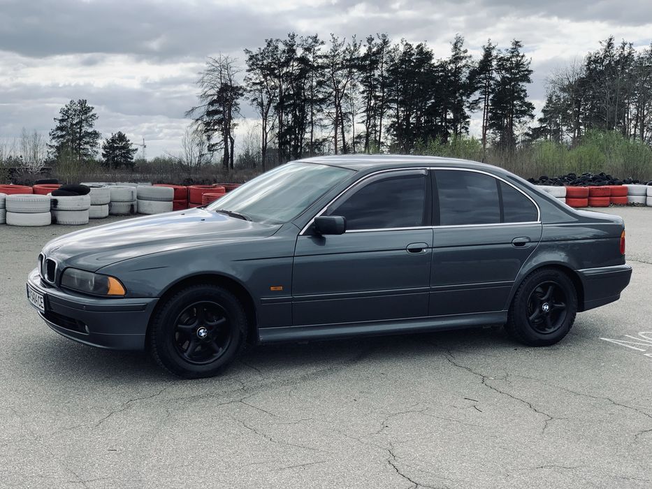 Продам BMW e39 2.2i M54