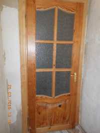 Продаю дерев'яні двері