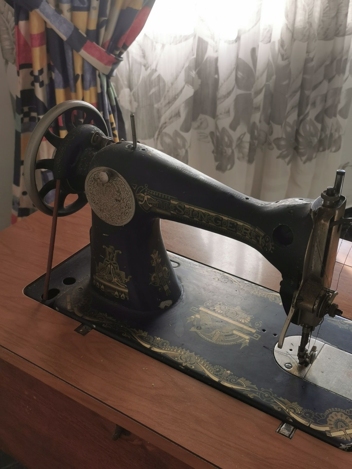 Máquina de costura Singer antiga