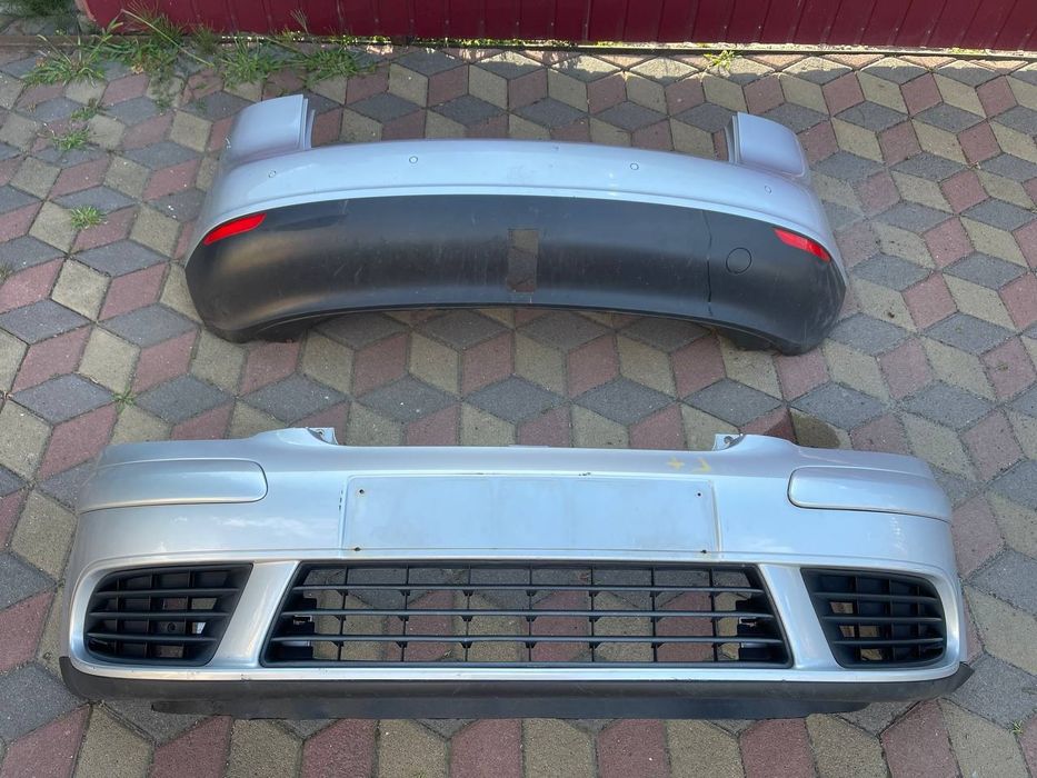 Бампер VW Volkswagen Golf 5 Plus + Сірий LA7W