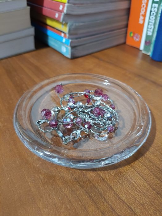 Pratos de vidro com 11 cm de diâmetro