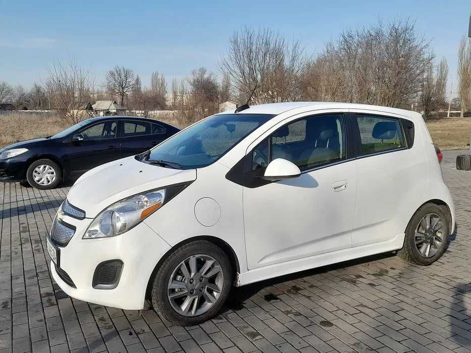 Chevrolet Spark EV 2016 электромобиль
