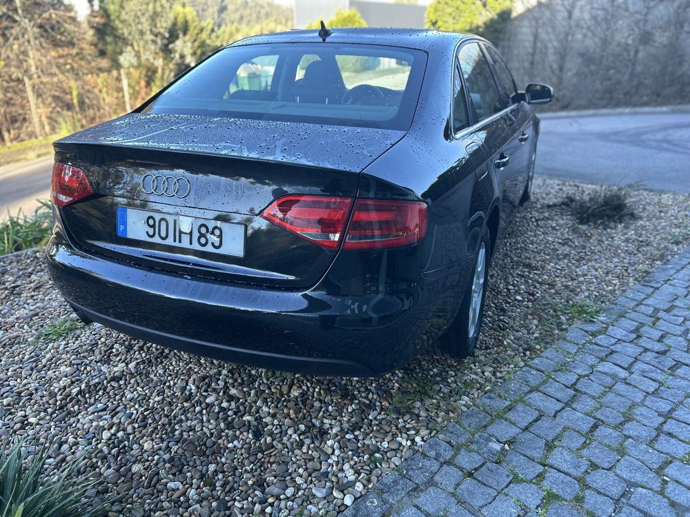 Audi A4 2.0 TDI - Como novo