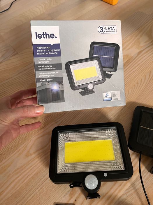 NOWA Lampa LED COB solarna z czujnikiem ruchu i zmierzchu IP44