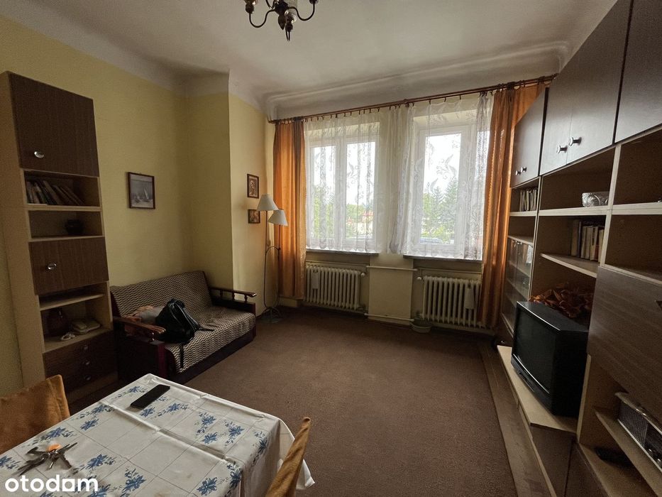 Kawalerka w Wołominie z osobną kuchnią.