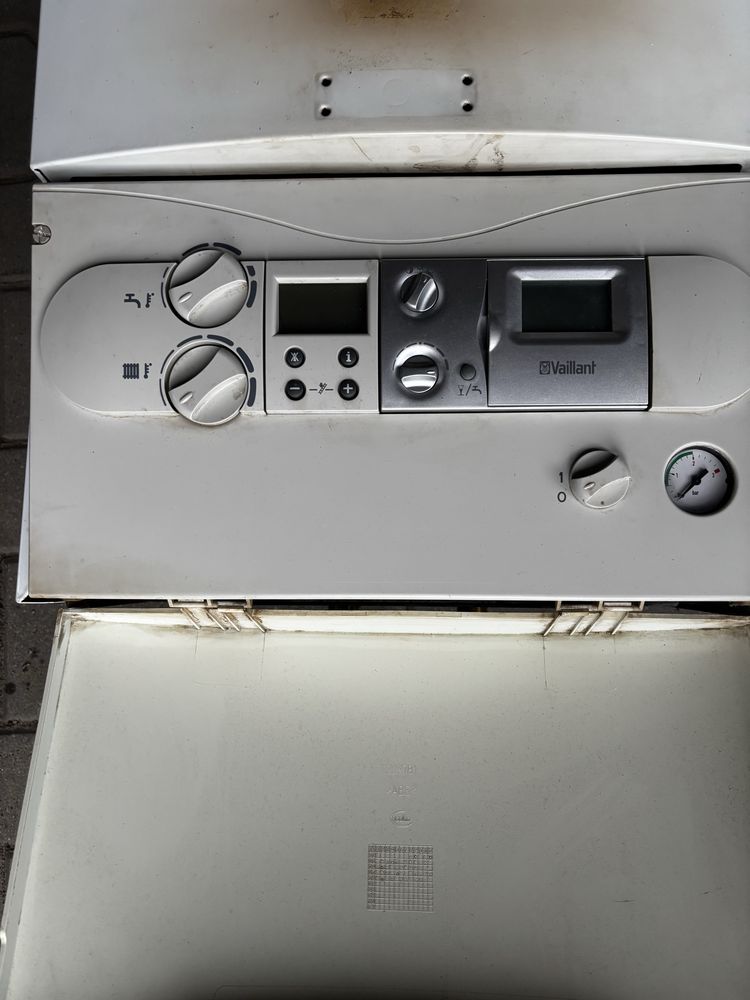 Piec gazowy Vaillant VU PL 200/2-5 R3 – na części lub w całości