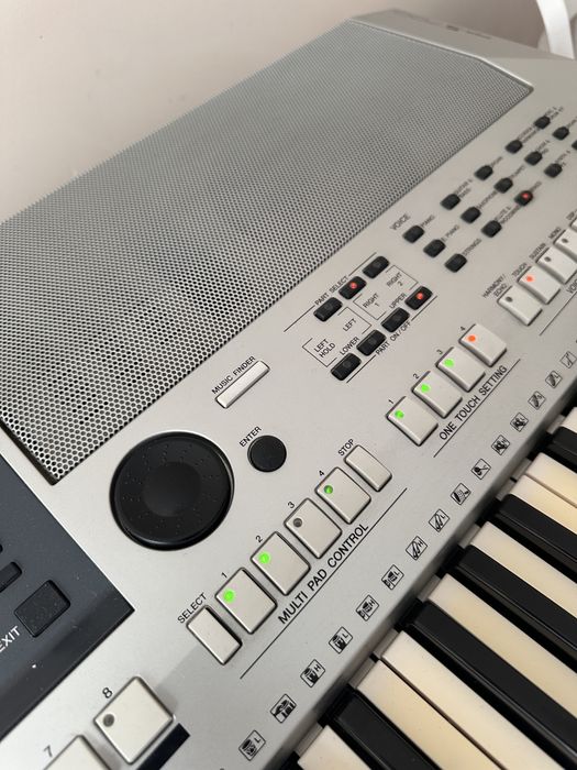Yamaha PSR S-700 S700 синтезатор
