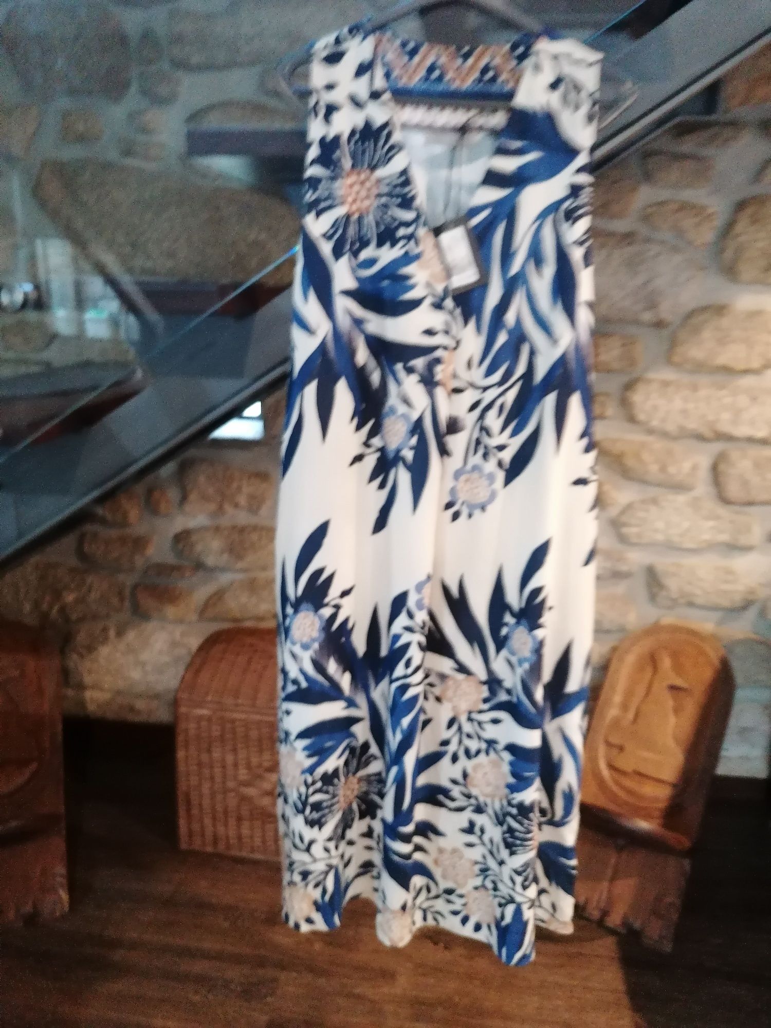 Vendo este vestido