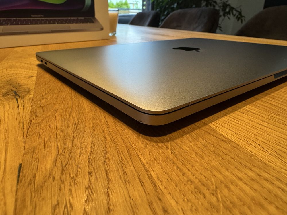 MacBook Pro 13” M2 (2022) 256GB